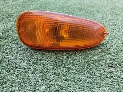Luz marcadora de giro esquina delantera para pasajeros Mitsubishi 3000GT 94 95 96 97 98 Foto 1 de 4