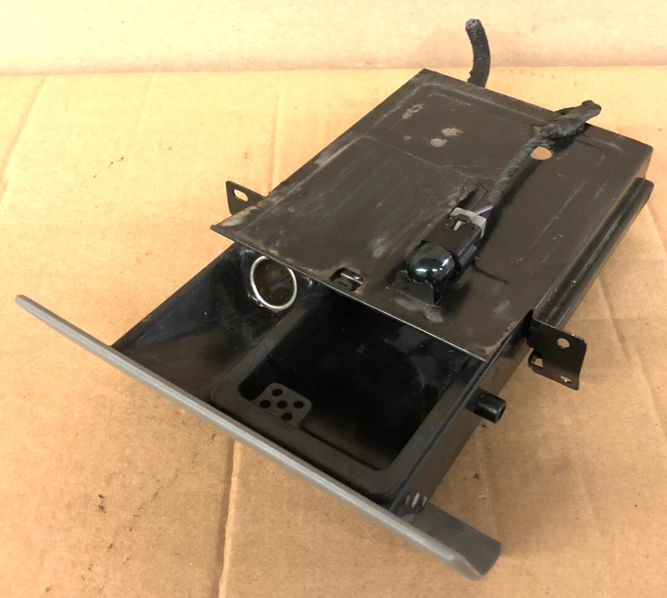 Ford Explorer 1992 cenicero deportivo 1991-1994 Foto 1 de 4