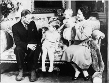 King George VI With Queen Elizabeth I Charles and Anne in 1951 Old Photo