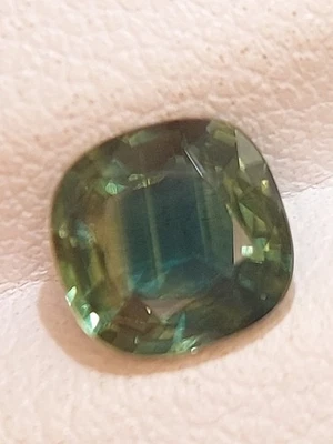 Certified Parti color Sapphire gemstone - natural multi color corundum 1.12 CTS - Image 1 of 4