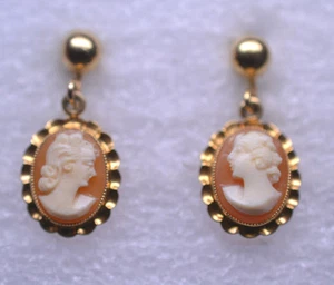 VINTAGE BDA 10K YELLOW GOLD SHELL CAMEO DANGLE SCREW BACK NON-PIERCED EARRINGS - Picture 1 of 5