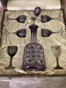 Vintage geschliffen auf klarem Kristall Karaffe und Cordial Amethyst Gläser Set - Bild 1 von 12