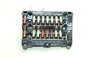 Mercedes-Benz W123 Fuse Holder Fuse Box 1235400650 - Picture 1 of 3