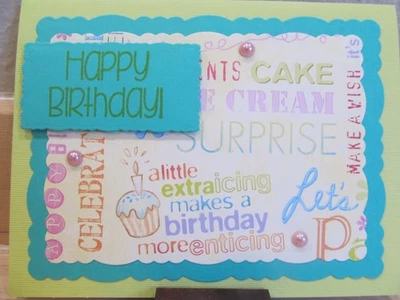 Tarjeta de feliz cumpleaños hecha a mano Foto 1 de 4