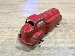 Tootsietoy 3" Tanker Heizgas Öl Wasser LKW rot Vintage Diecast - Bild 1 von 8