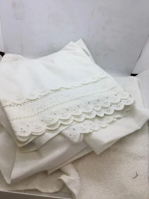 Twin Fitted White Flat Full Sheet - Image 1 of 2