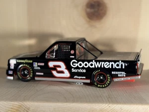 Mike Skinner #3 Goodwrench 1:24 Scale Diecast SuperTruck - Picture 1 of 13