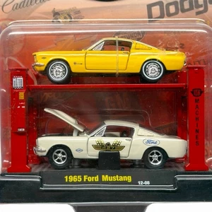 M2 Machines Auto-Lift 2 Pack 1965 Ford Mustang 2 + 2 Fastback Original Release - Picture 1 of 2