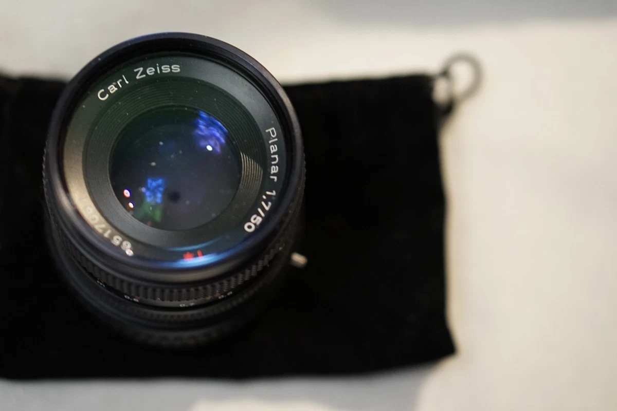 カールツアイス　プラナー1.7 50mm Review: Carl Zeiss Planar 1,7/50 T* (C/Y) - phillipreeve.net