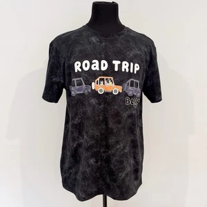 Camiseta para hombre Bluey Road Trip negra tie-dye talla L algodón nueva con etiquetas - Imagen 1 de 11