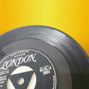 The Everly Brothers - Bird Dog c/w Devoted - 7" Vinyl Single 1958 London HL 8685 - Picture 1 of 9
