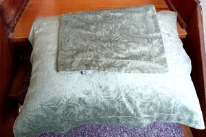 Par de fundas de almohada, estándar, felpa verde patrón floral 26x20" - Imagen 1 de 9