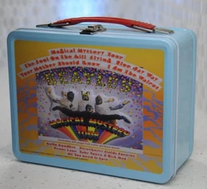 The Beatles "Magical Mystery Tour" Lunchbox 1999  Apple LTD solid 9 near mint - Picture 1 of 6