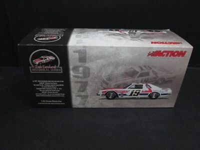 #19 Dale Earnhardt Sr '77 Malibu Belden Asphalt Action Historical Ltd Bank L50 Foto 1 de 4