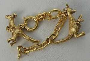 Vintage Joan Rivers Noah's Ark Pair of Kangaroo Charms Set with leader Chain 8 - Picture 1 of 3