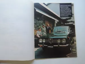 ALFA ROMEO 1750 BERLINA MODELO EE. UU. ORIGINAL Deluxe FOLLETO DE VENTAS DE DISTRIBUIDOR - Imagen 1 de 16