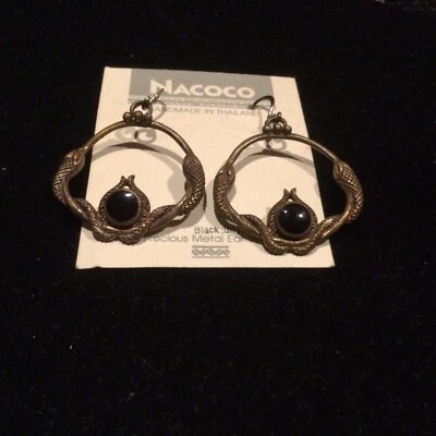 Joyería-Pendientes Tono Oro, Cobre y Latón con Piedras de Ónix Negro Foto 1 de 4