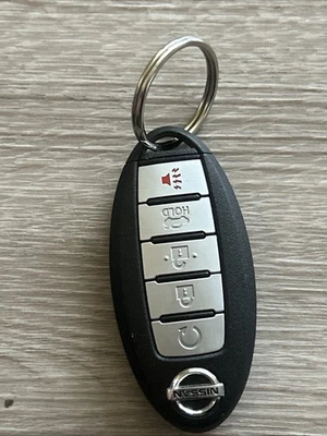 Original Nissan Car Fob - Image 1 of 4