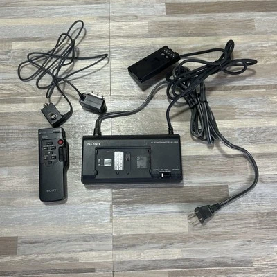 Cargador de batería Sony Handycam Video 8 CCD FX330 Adaptador de corriente AC-V60A y control remoto Foto 1 de 4