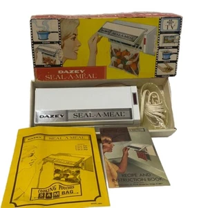Sellador al vacío Dazey Seal-a-Meal 5600 - Vintage 1968, montado en la pared en caja - Imagen 1 de 13