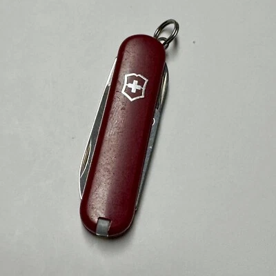 Swiss Army Knife Victorinox 58mm Classic SD Pocket Knife Red FREE SHIPPING - Image 1 of 4