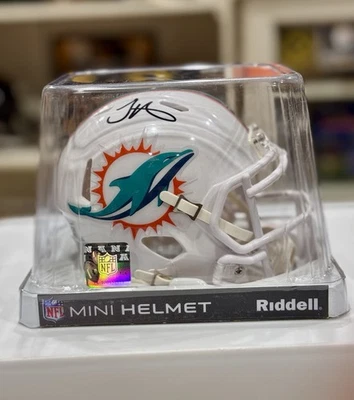 Minicasco Tyreek Hill autógrafo Dolphins Speed (Beckett) Foto 1 de 4