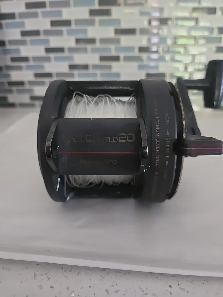 CARRETE DE PESCA CONVENCIONAL SHIMANO TRITON TLD20 PALANCA ARRASTRE JAPÓN Foto 1 de 4