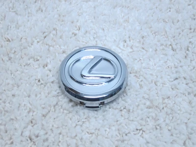 LEXUS ES300, ES330, GS300, GS430 OEM WHEEL CHROME CENTER CAP 42603-AH010 #2E-3 - Image 1 of 2