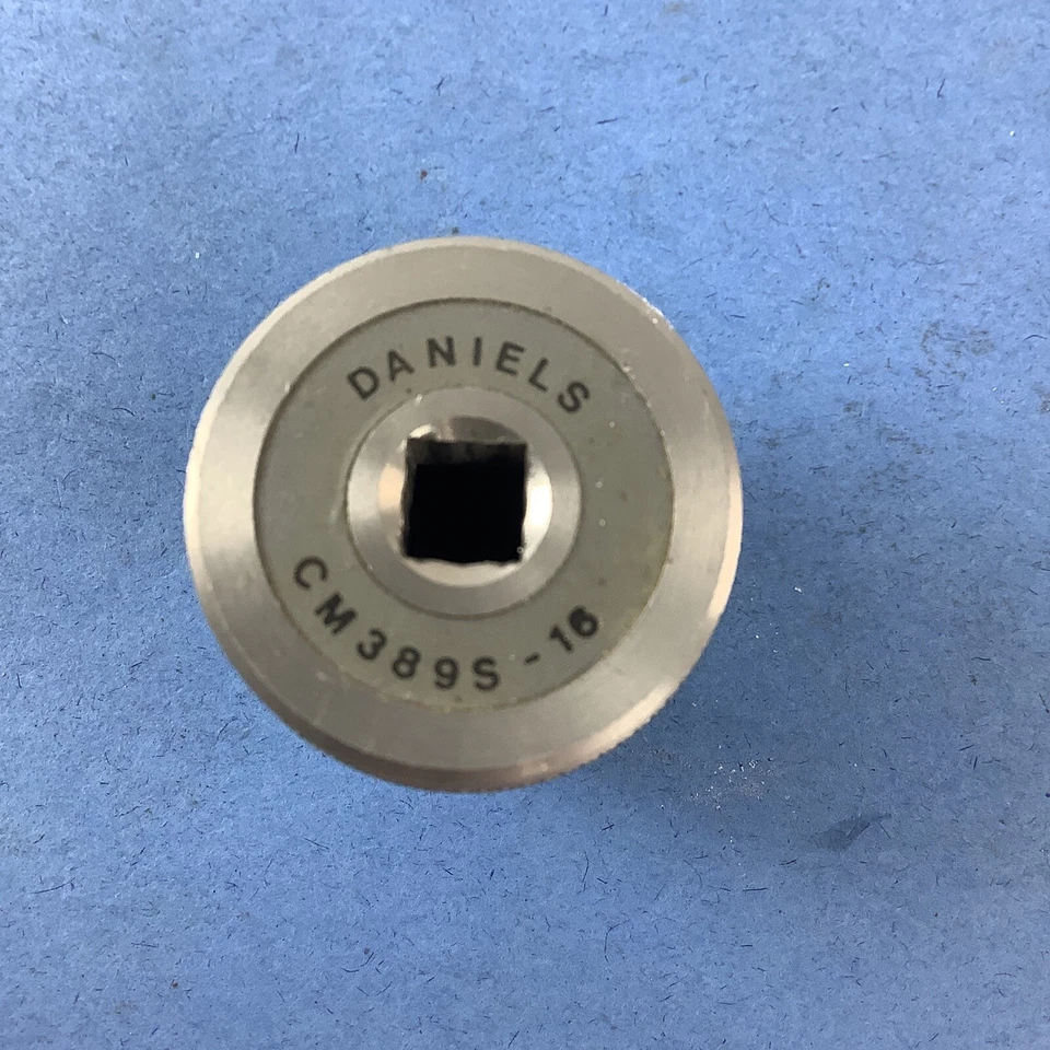 MIL-DTL-38999 Serie 2 Adaptador Herramienta para Enchufe Tamaño 16 (CM389S-16) Usado Foto 1 de 1