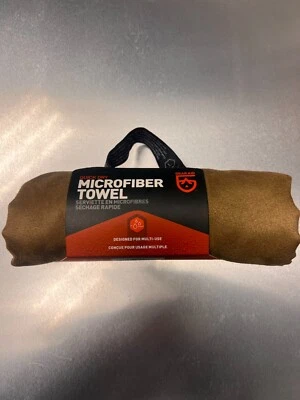 Toalla de microfibra de secado rápido Gear Aid diseñada para usos múltiples Foto 1 de 3