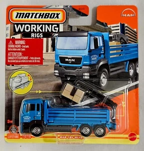 Camión de transporte Matchbox 2023 - Hombre TGS MCAB - 1:64 con brazo de grúa - Imagen 1 de 6