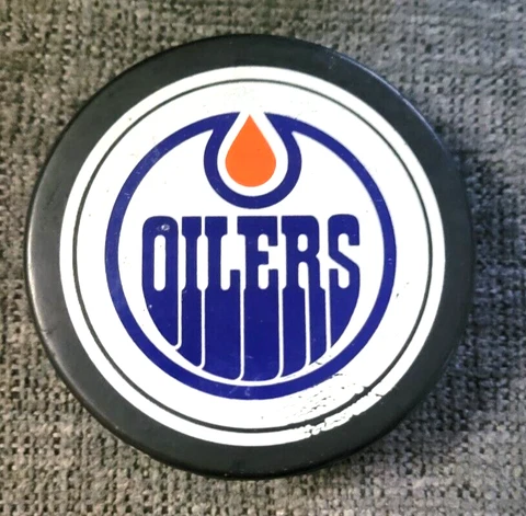 Edmonton Oilers Vintage 1980's NHL Viceroy Canada Hockey Puck Cover