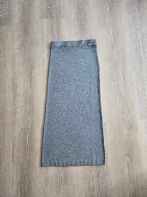 H&M Gray Midi Fitted Knit Pencil Skirt Pull-On Style Wool Blend Size XS NWOT - Image 1 of 4