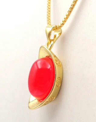 多色玉髓玛瑙玉船凹槽硬币 18KGP 财富吊坠项链 — 第 1/4 张图片