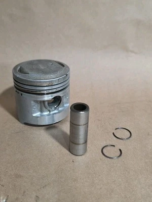 Honda TRX125/Fourtrax125 1985-86 cabeza de pistón y pasador de muñeca con clips Atc125  Foto 1 de 4