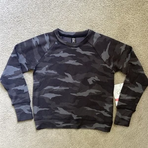 Athleta Girl Size XS/6 Cozy Cross Your Fingers Sweatshirt NWT - Picture 1 of 9