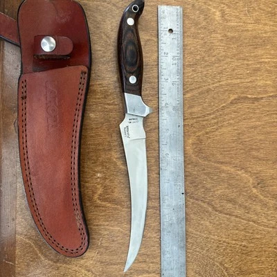 Cuchillo de pesca/caza Lakota Fish Hawk de Sei Kanematsu Seki Japón Foto 1 de 4