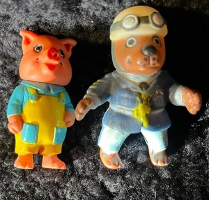 Vintage Lot 2 Playskool Richard Scarry Puzzletown Figure 1976 Pig Dog Police - Picture 1 of 3