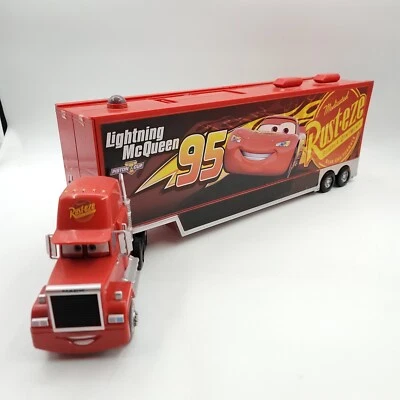 Remolque Disney Cars Tomica Cars Mack juguete raro 8 carros portador estado de funcionamiento. Foto 1 de 4