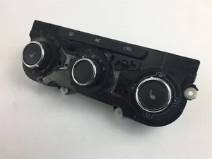 V1589 SKODA OCTAVIA 2009 CLIMATE CONTROL 3T0820047K - Picture 1 of 4