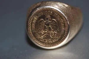 Vintage 12K Yellow Gold Matte Finish Coin Ring 22K 1945 Mexican Gold Coin SZ 9.5 - Picture 1 of 10
