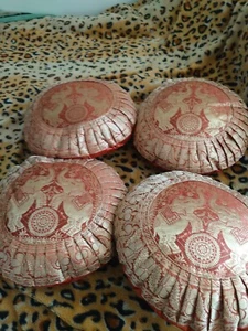4 x coussins remplis éléphant rouge rond - Photo 1/3