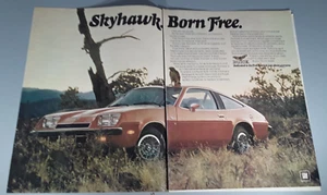 "Anuncio original de revista Buick Skyhawk 1975 de 2 páginas ""Born Free" - Imagen 1 de 1