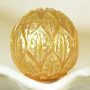 11.39 mm Carved South Sea Pearl Golden Round Maluku Indonesia undrilled 1.82g - Picture 1 of 7