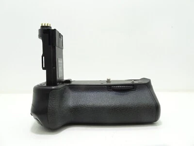Canon BG-E21 Battery Grip for EOS 6D Mark II Used Condition. - Image 1 of 4