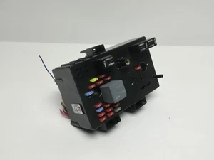 ✅️2002-2003 SATURN VUE Cabin Fuse Box Relay Junction Control Module 22685685 OEM - Picture 1 of 6