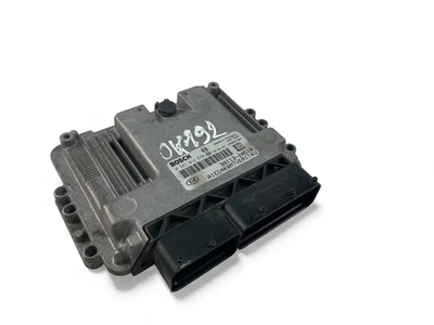 Centralina motore KIA CEE'D Hatchback ED ECU 39113-2A510 2009 33068334 - Immagine 1 di 4
