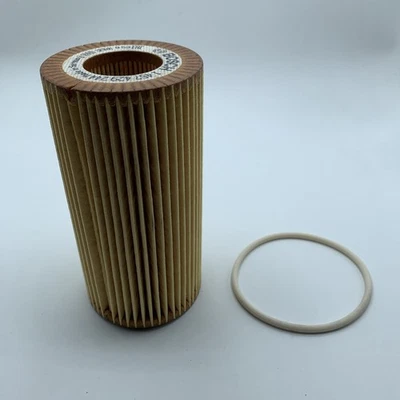 Oil Filter Volvo V60 S60 T5 V40 T4 T5 XC60 XC70 V70 C30 C70 S80 V50 2.0 2.5 - Image 1 of 3