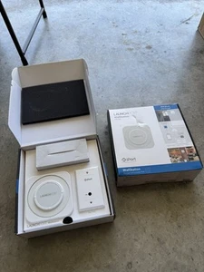 iPort LaunchPort Wallstation Charge Station - Photo 1/1