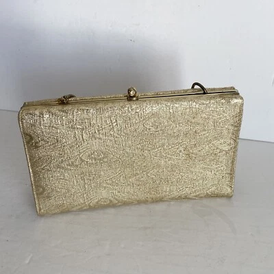 Bolso sin asas de noche metálico de lámina dorada MCM de colección asa de cadena de metal Foto 1 de 4